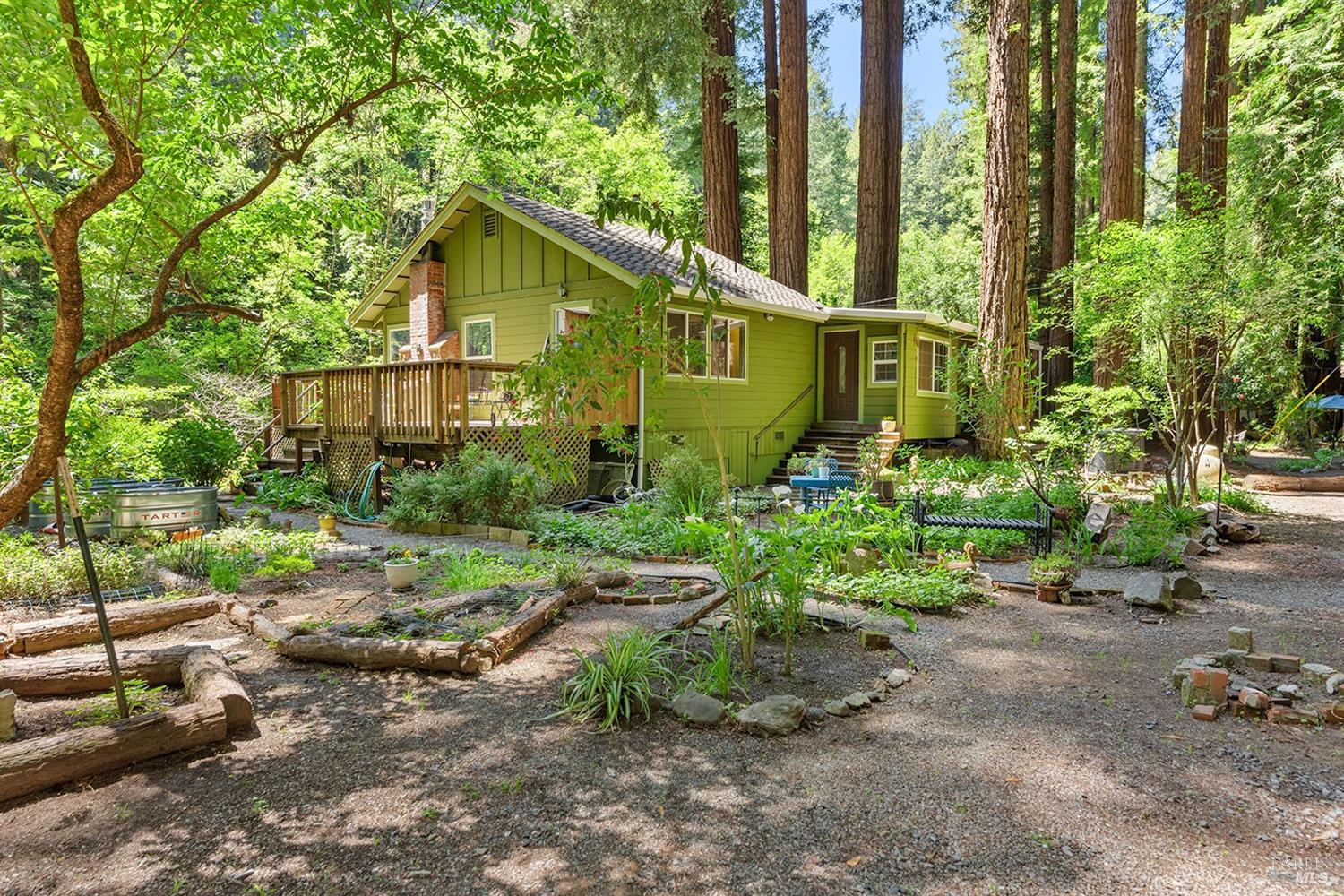 Detail Gallery Image 1 of 47 For 10 Wildwood Ln, Cazadero,  CA 95421 - 1 Beds | 1 Baths