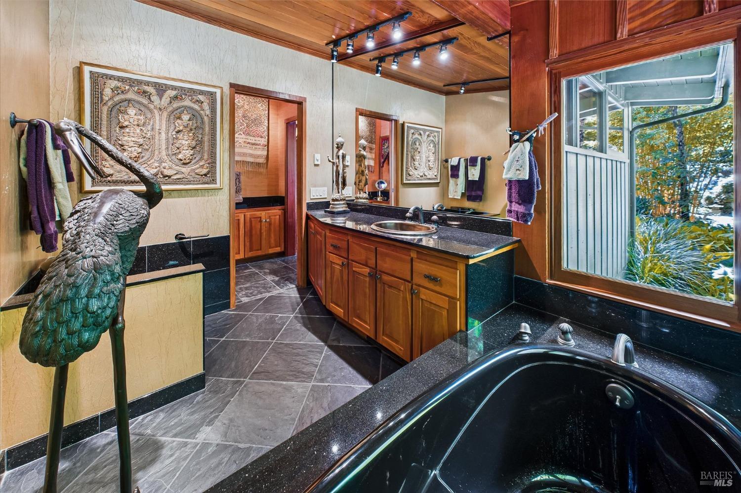 Detail Gallery Image 36 of 78 For 2300 S St, Eureka,  CA 95501 - 4 Beds | 3 Baths