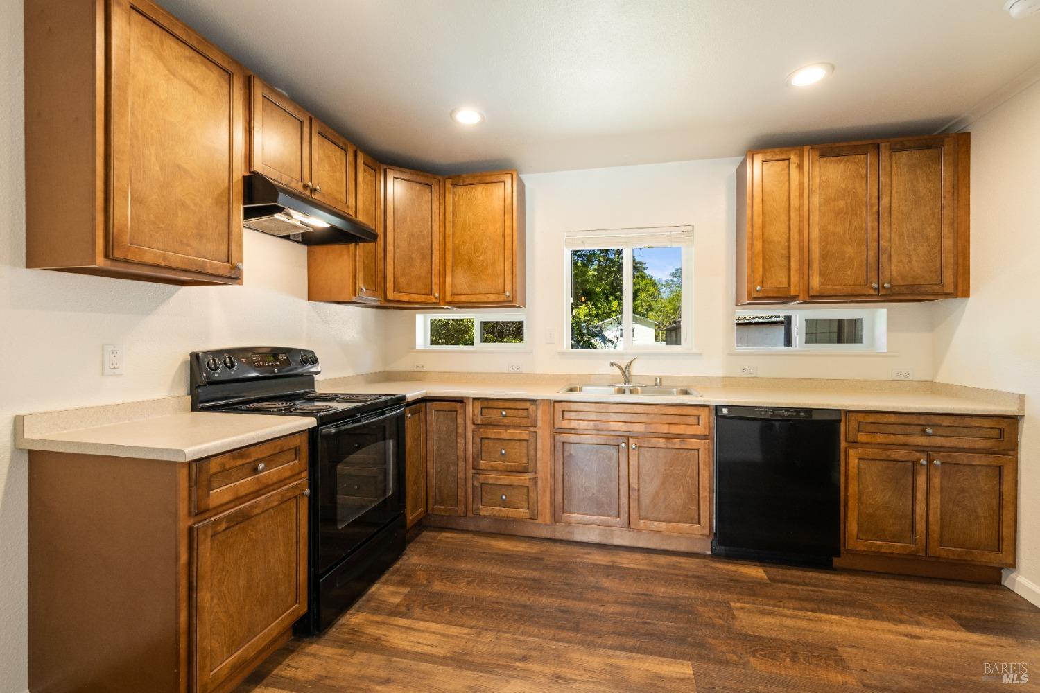 Detail Gallery Image 12 of 30 For 145 N Brush St, Lakeport,  CA 95453 - 3 Beds | 2 Baths