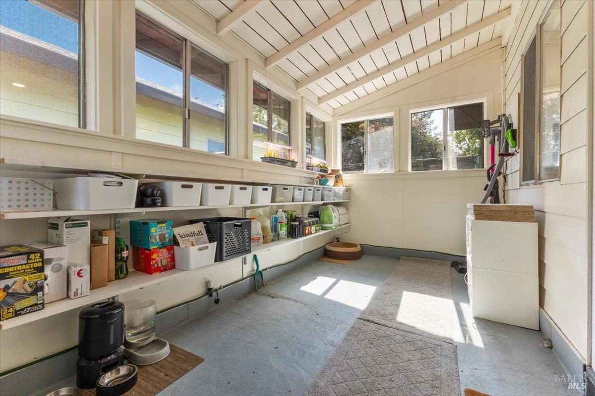 Detail Gallery Image 27 of 39 For 8045 Whited Rd, Sebastopol,  CA 95472 - 2 Beds | 1 Baths