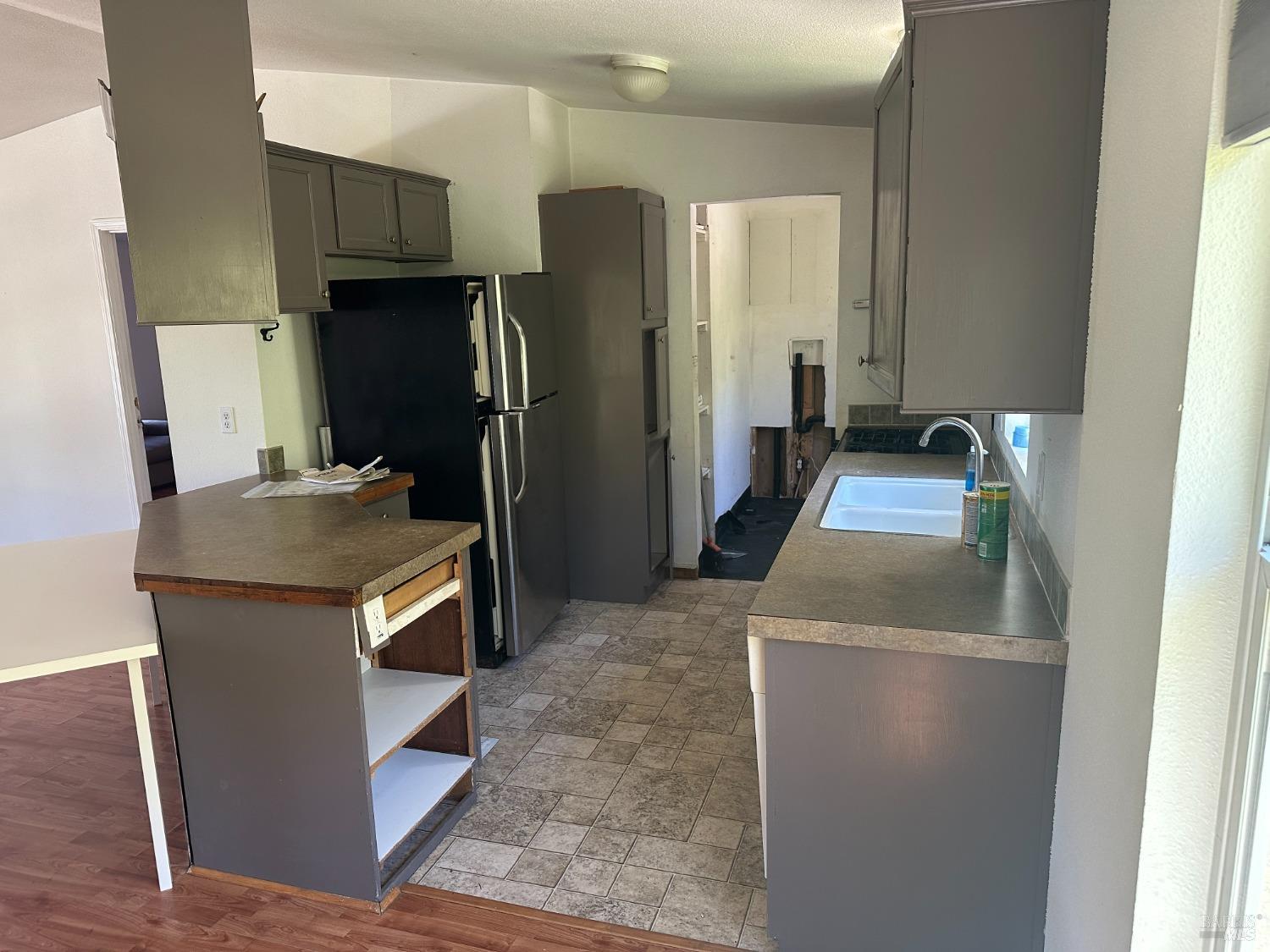 Detail Gallery Image 7 of 32 For 58991 Registered Guest Rd, Leggett,  CA 95585 - 3 Beds | 2 Baths