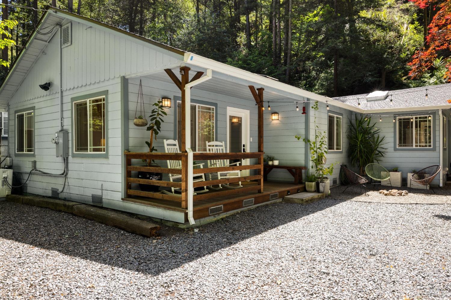 Detail Gallery Image 4 of 35 For 14670 Cherry St, Guerneville,  CA 95446 - 2 Beds | 1 Baths