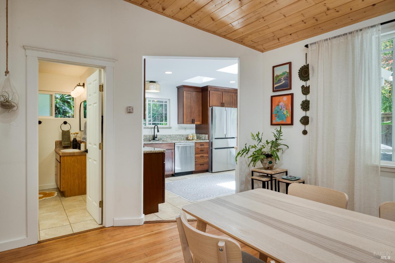 Detail Gallery Image 16 of 35 For 14670 Cherry St, Guerneville,  CA 95446 - 2 Beds | 1 Baths