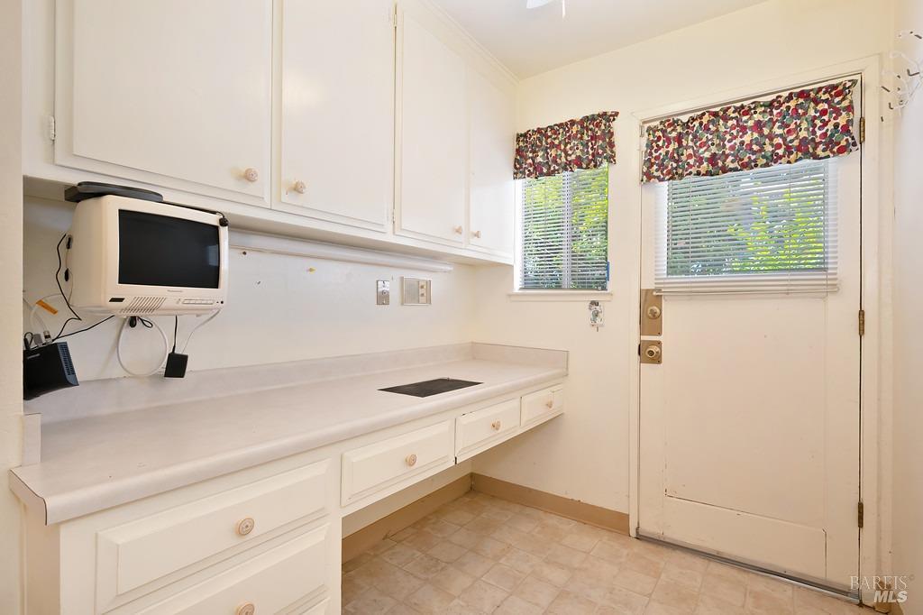 Detail Gallery Image 36 of 61 For 511 Wellington Way, Vacaville,  CA 95688 - 4 Beds | 2/1 Baths