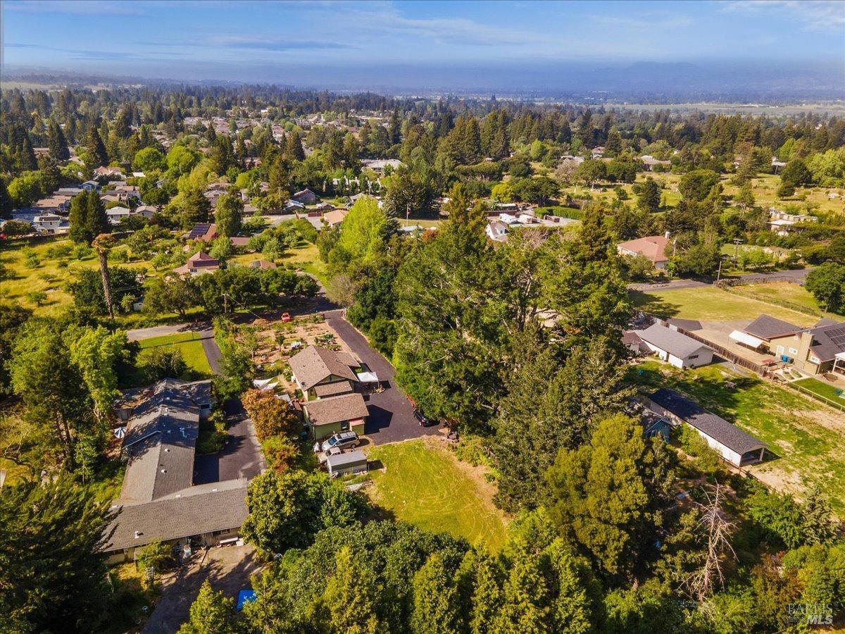 Detail Gallery Image 36 of 39 For 8045 Whited Rd, Sebastopol,  CA 95472 - 2 Beds | 1 Baths