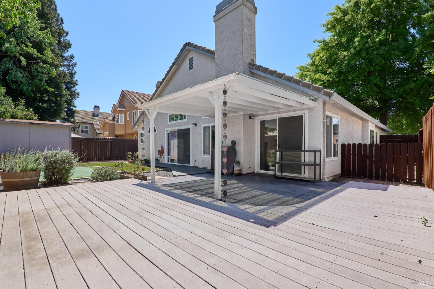 Detail Gallery Image 22 of 25 For 919 Cedar Brook Ln, Vacaville,  CA 95689 - 3 Beds | 2 Baths