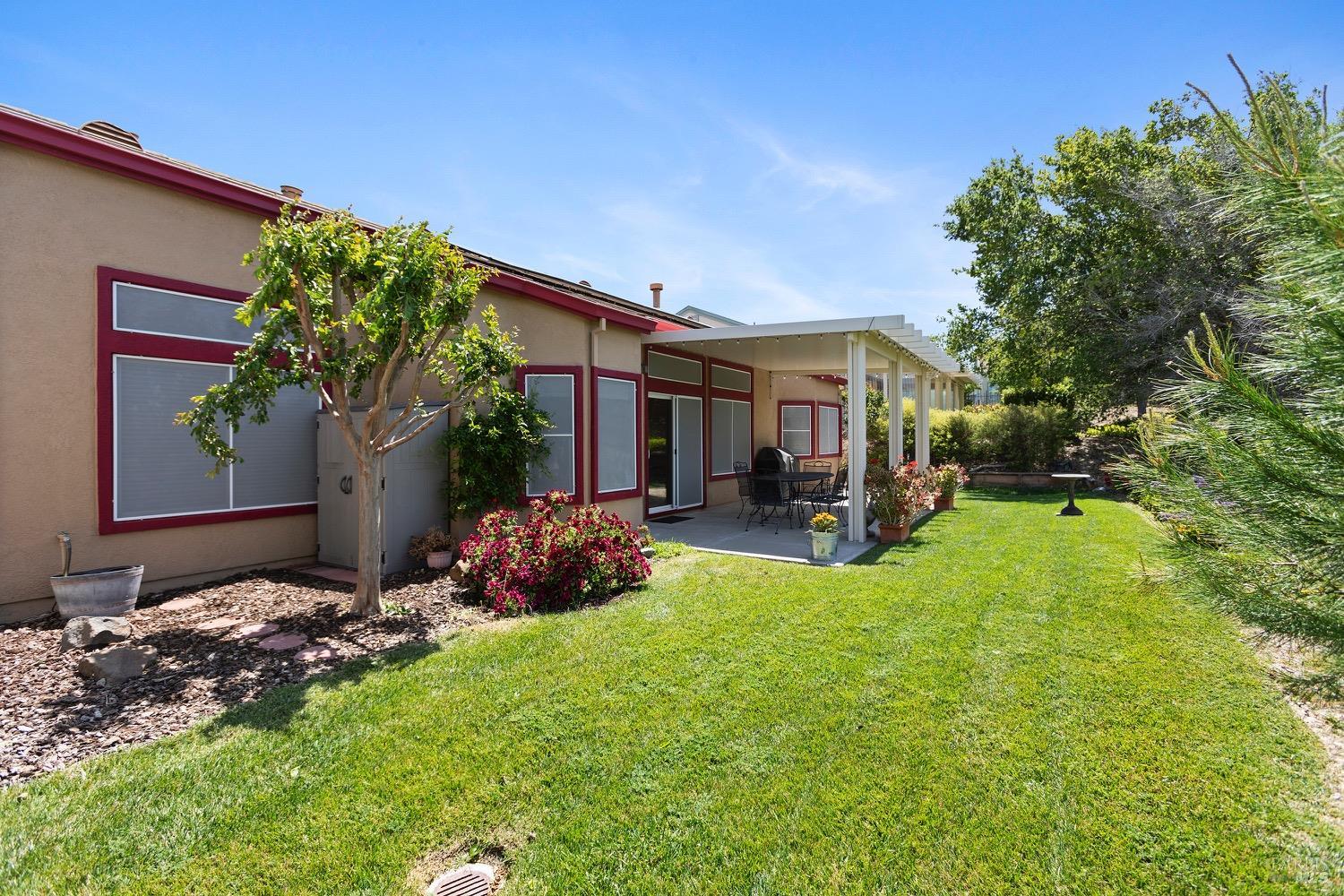 Detail Gallery Image 15 of 40 For 573 Laurel Pl, Rio Vista,  CA 94571 - 2 Beds | 2/1 Baths