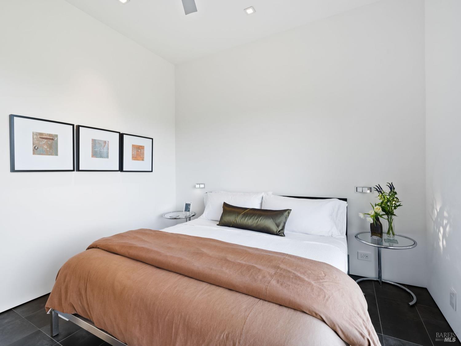 Detail Gallery Image 23 of 44 For 8909 Mill Creek Rd, Healdsburg,  CA 95448 - 2 Beds | 2 Baths