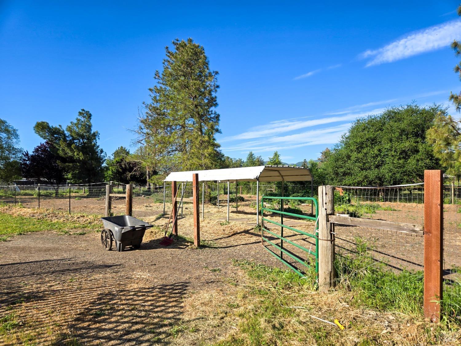 Detail Gallery Image 3 of 62 For 8100 Pinecrest Dr, Redwood Valley,  CA 95470 - 3 Beds | 2 Baths