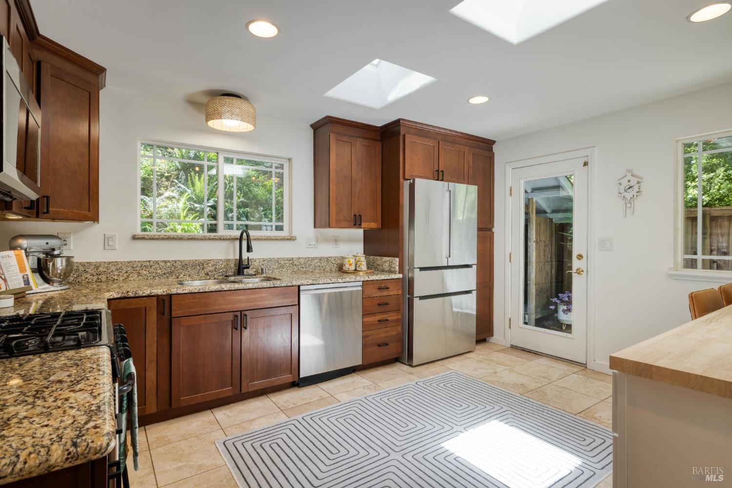 Detail Gallery Image 17 of 35 For 14670 Cherry St, Guerneville,  CA 95446 - 2 Beds | 1 Baths