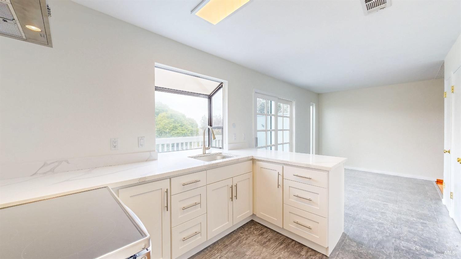Detail Gallery Image 27 of 35 For 117 Sunset Cir #36,  Benicia,  CA 94510 - 3 Beds | 1/1 Baths