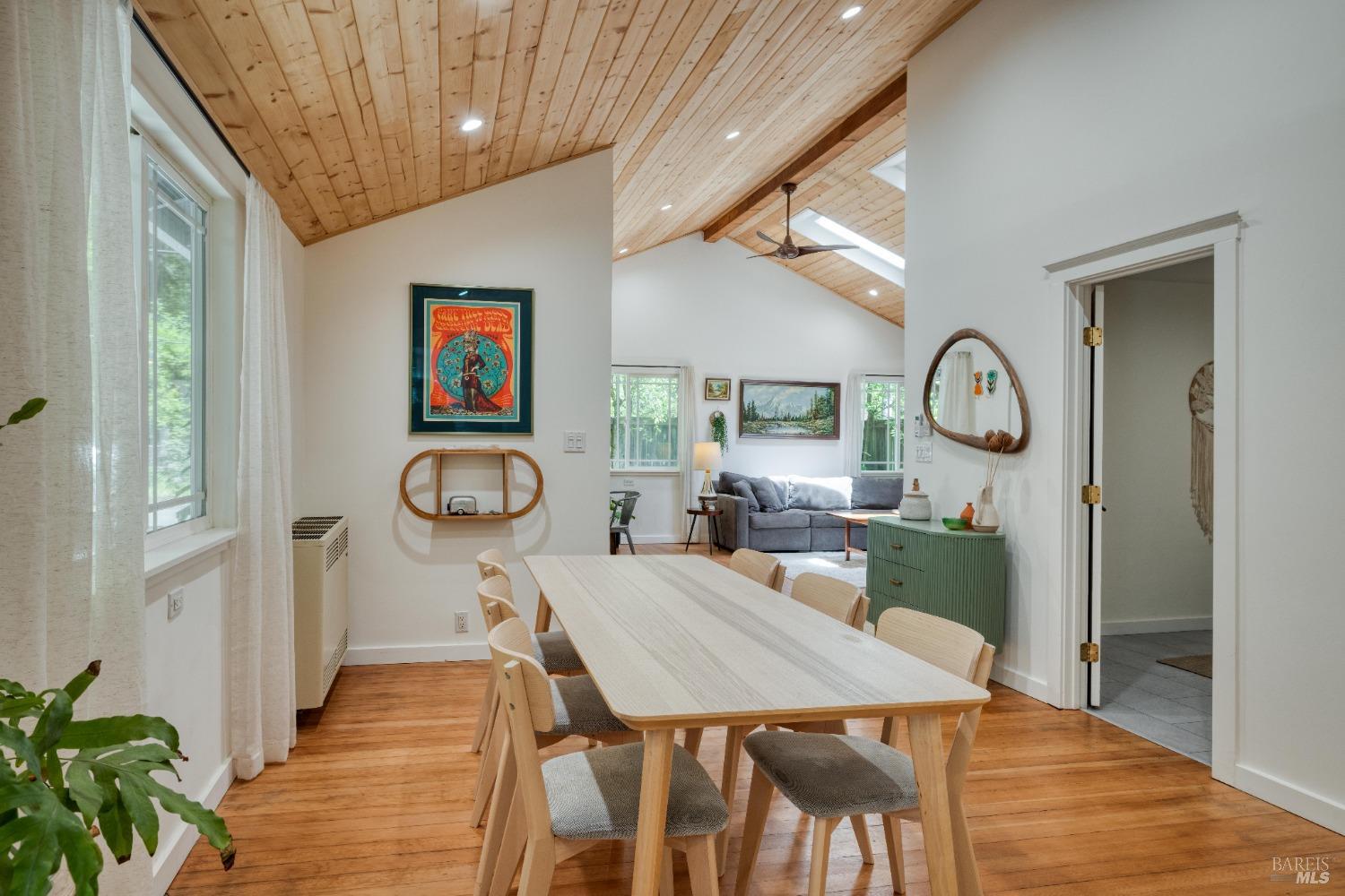 Detail Gallery Image 15 of 35 For 14670 Cherry St, Guerneville,  CA 95446 - 2 Beds | 1 Baths