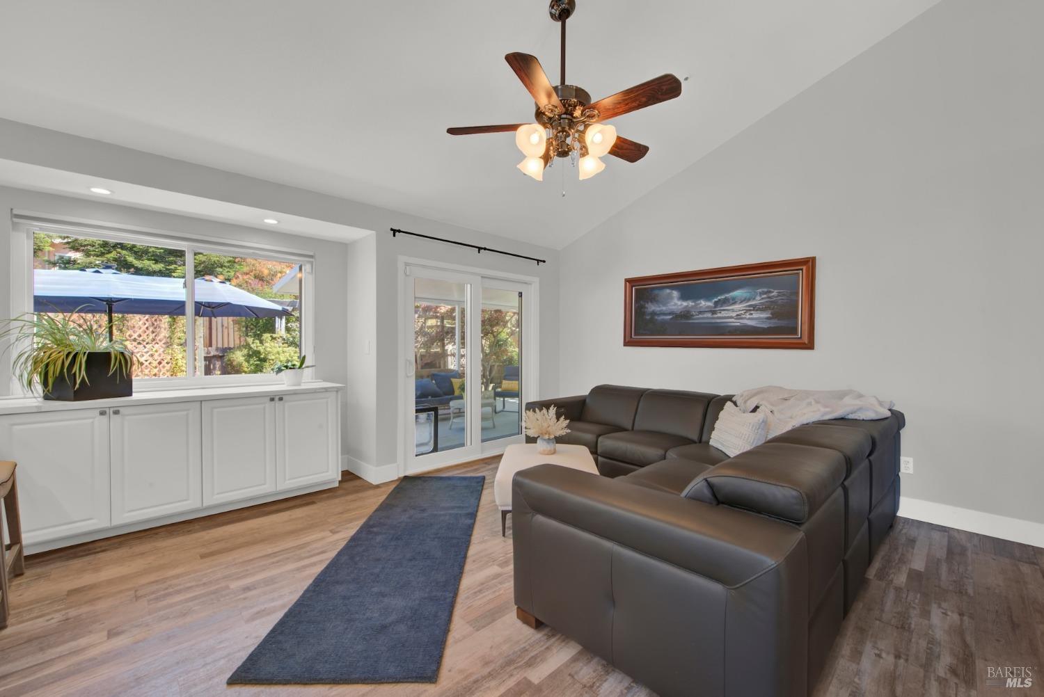 Detail Gallery Image 20 of 57 For 280 Park St, Concord,  CA 94520 - 4 Beds | 2 Baths
