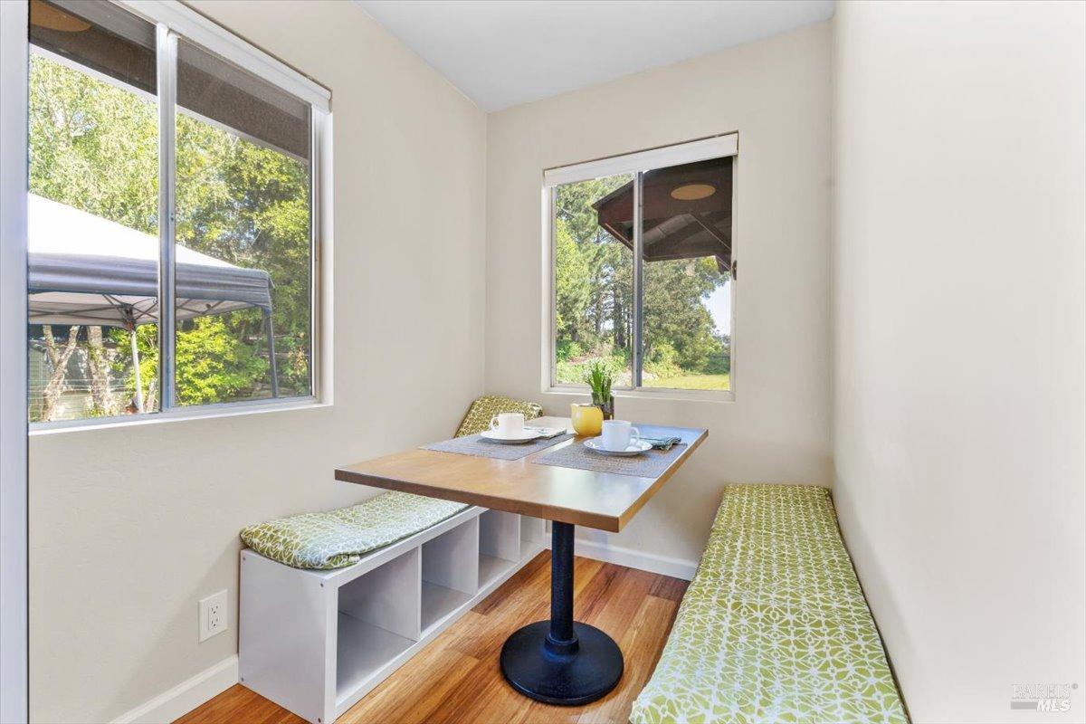 Detail Gallery Image 19 of 39 For 8045 Whited Rd, Sebastopol,  CA 95472 - 2 Beds | 1 Baths