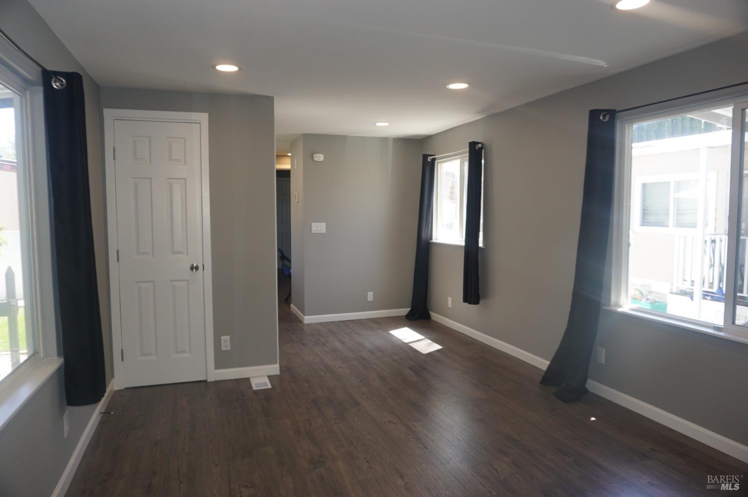 Detail Gallery Image 17 of 33 For 133 Calle Chapultepic Unkn, Vacaville,  CA 95687 - 2 Beds | 2 Baths