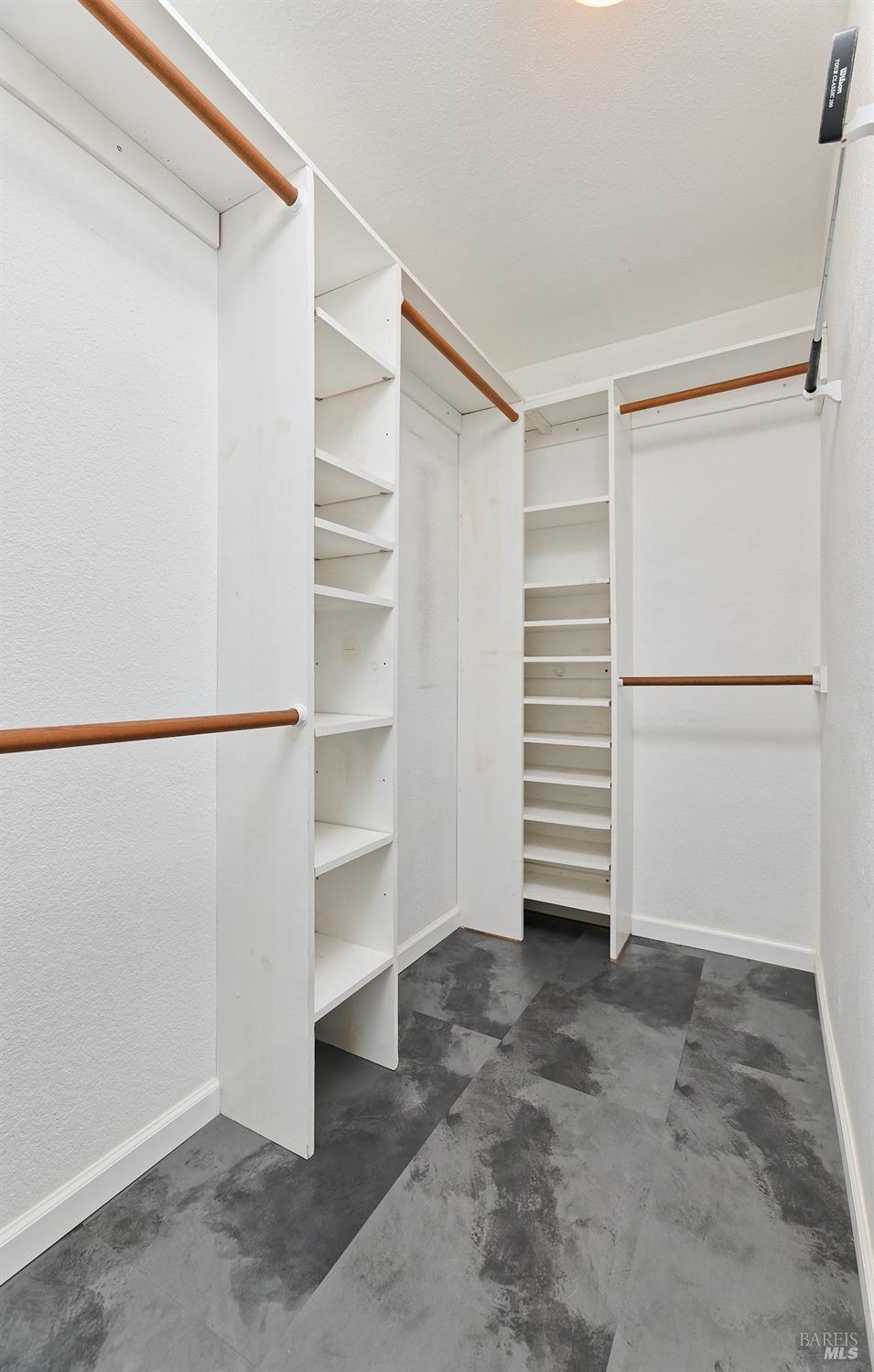 Detail Gallery Image 21 of 25 For 919 Cedar Brook Ln, Vacaville,  CA 95689 - 3 Beds | 2 Baths