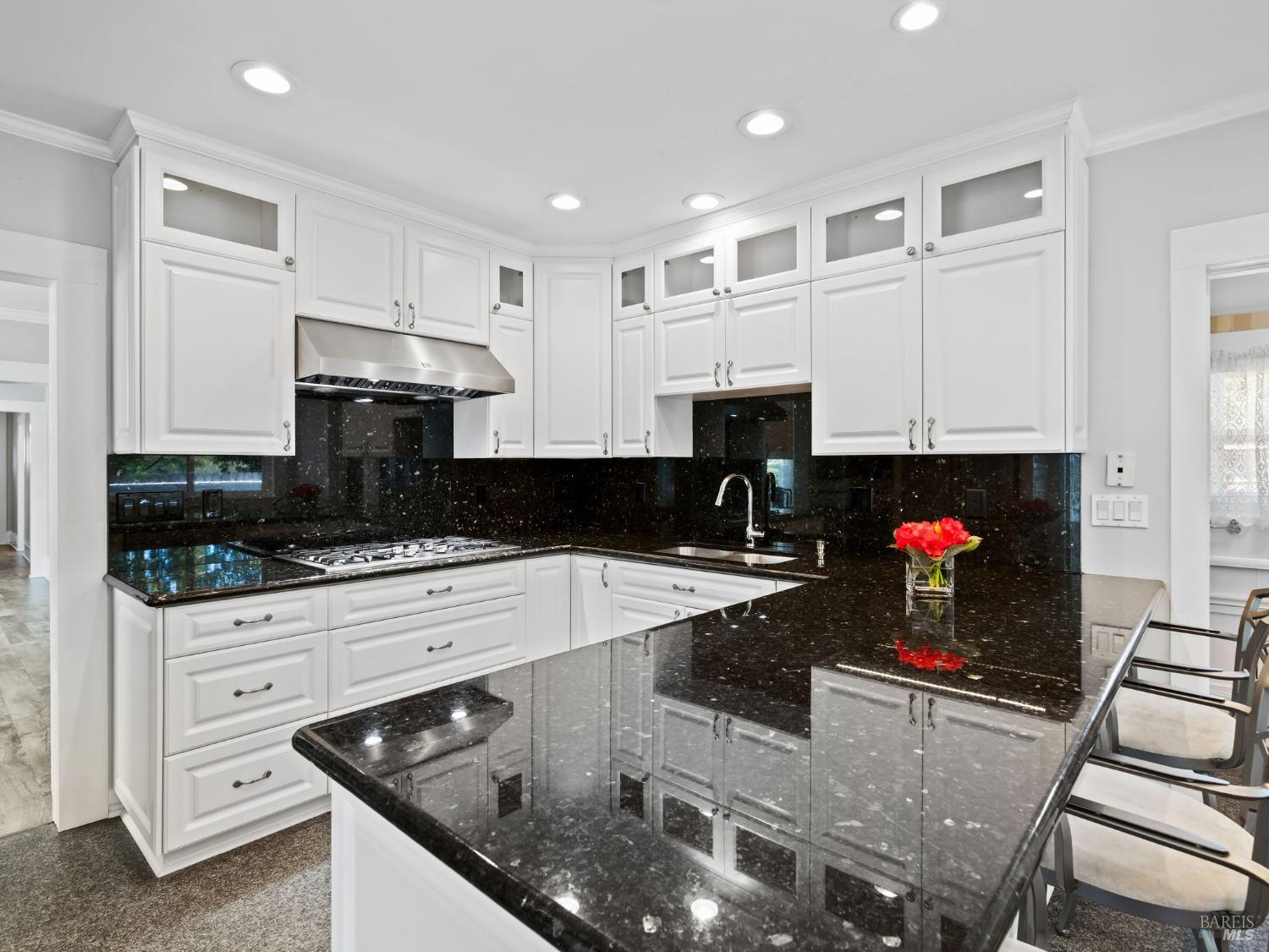 Detail Gallery Image 8 of 32 For 822 E Laurel St, Fort Bragg,  CA 95437 - 3 Beds | 3 Baths