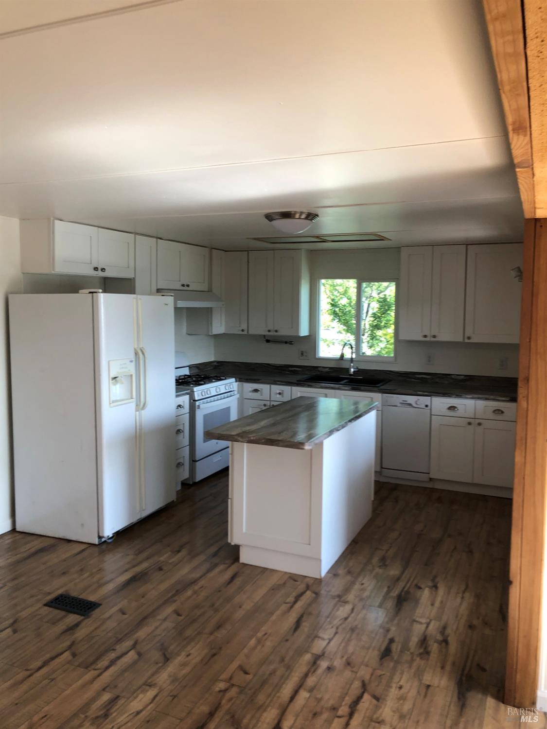 Detail Gallery Image 14 of 32 For 127 Coachman Ln 13, Santa Rosa,  CA 95404 - 2 Beds | 2 Baths