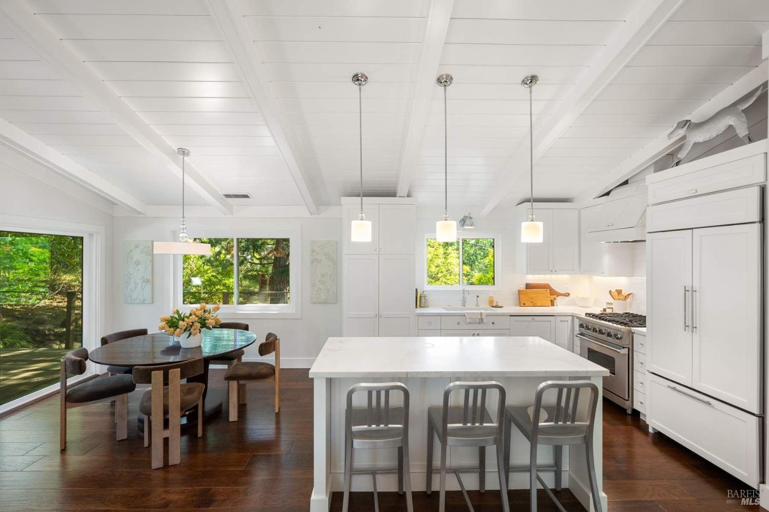 Detail Gallery Image 9 of 41 For 695 Michael Dr, Sonoma,  CA 95476 - 3 Beds | 2/1 Baths
