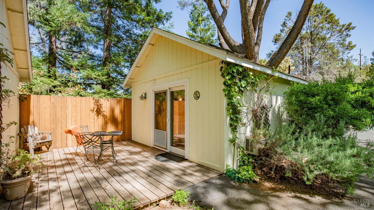 Detail Gallery Image 27 of 60 For 24019 Hilderbrand Rd, Middletown,  CA 95461 - 6 Beds | 2/3 Baths