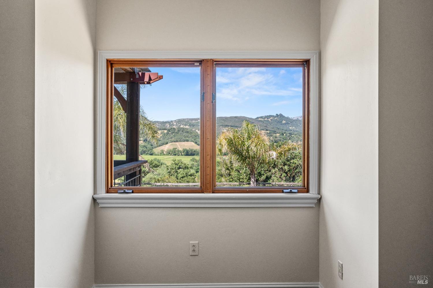 Detail Gallery Image 28 of 57 For 11755 Old River Rd, Hopland,  CA 95449 - 4 Beds | 2/1 Baths