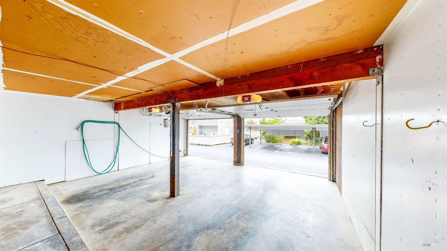 Detail Gallery Image 33 of 35 For 117 Sunset Cir #36,  Benicia,  CA 94510 - 3 Beds | 1/1 Baths
