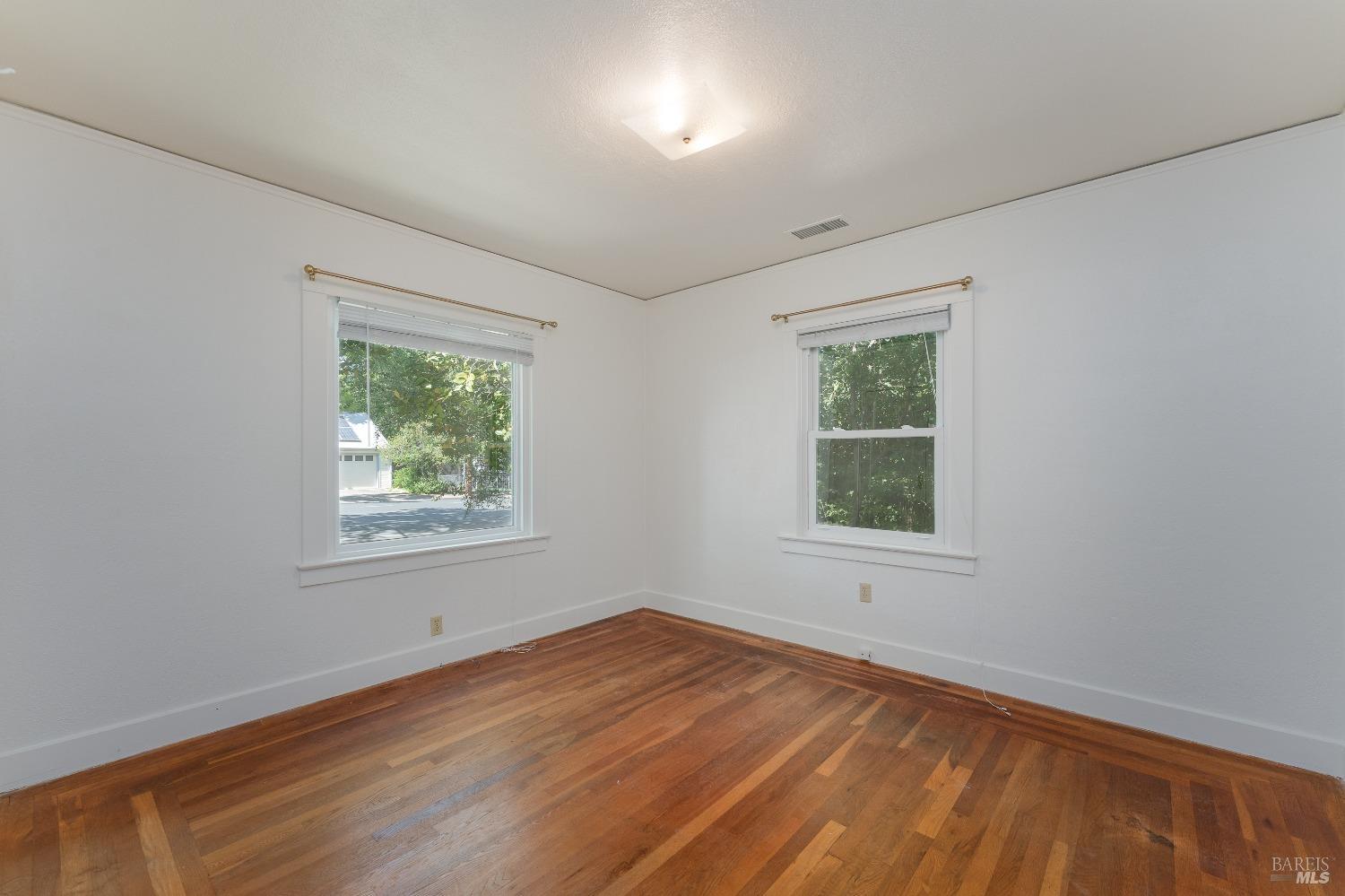 Detail Gallery Image 15 of 20 For 735 Grove Ave, Ukiah,  CA 95482 - 2 Beds | 1 Baths