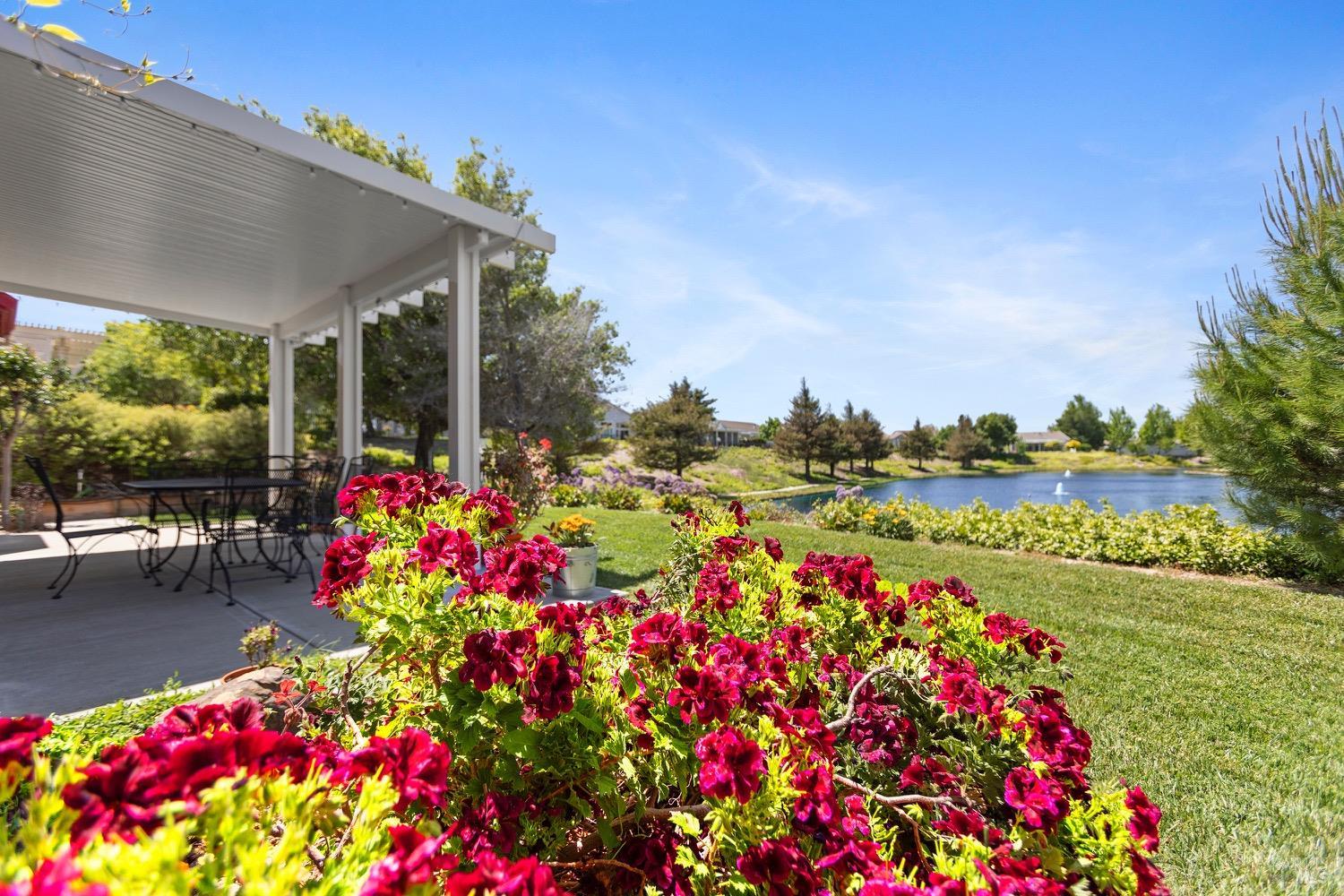Detail Gallery Image 9 of 40 For 573 Laurel Pl, Rio Vista,  CA 94571 - 2 Beds | 2/1 Baths