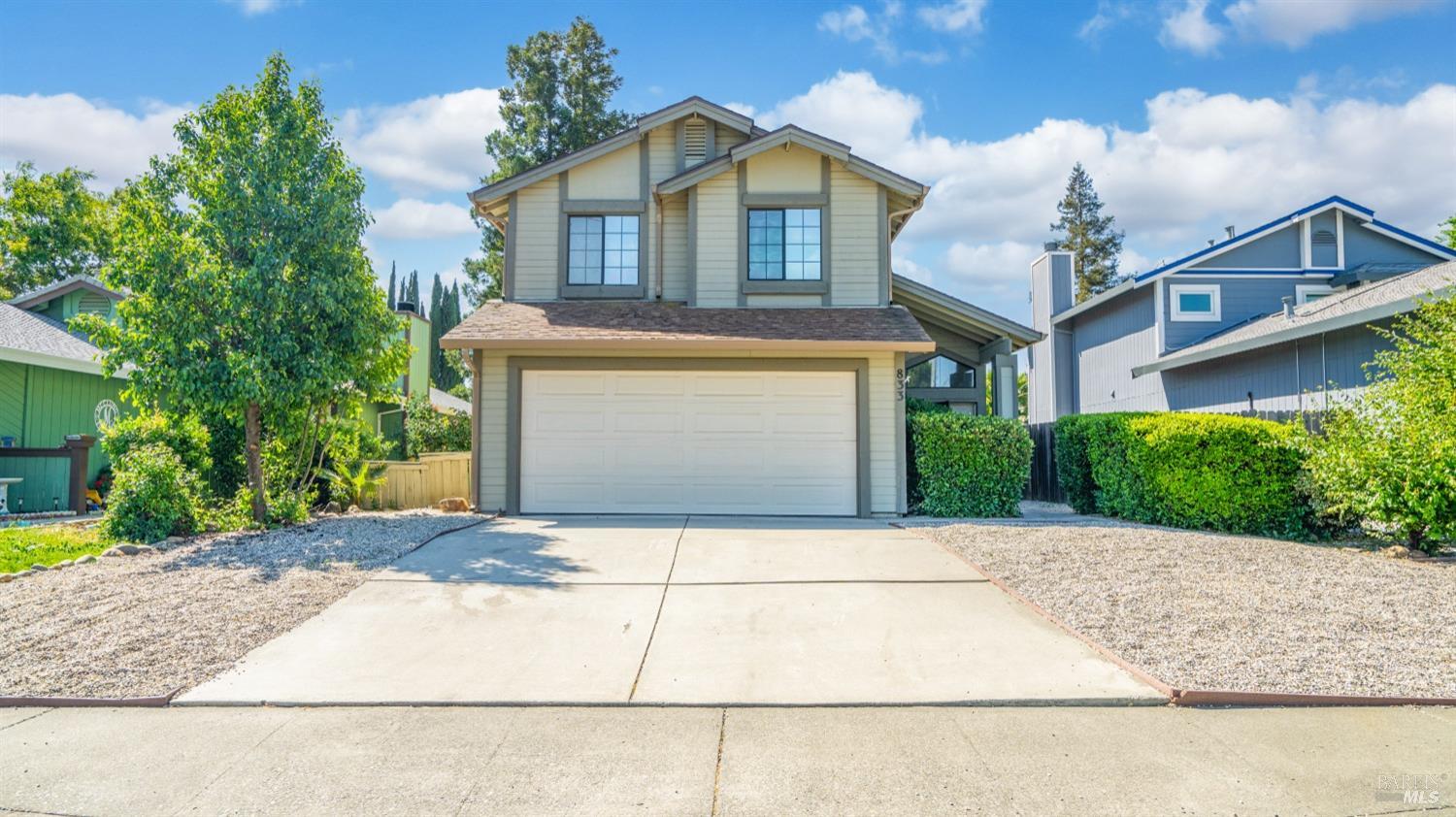 Detail Gallery Image 2 of 36 For 833 Morissette Way, Vacaville,  CA 95687 - 3 Beds | 2/1 Baths