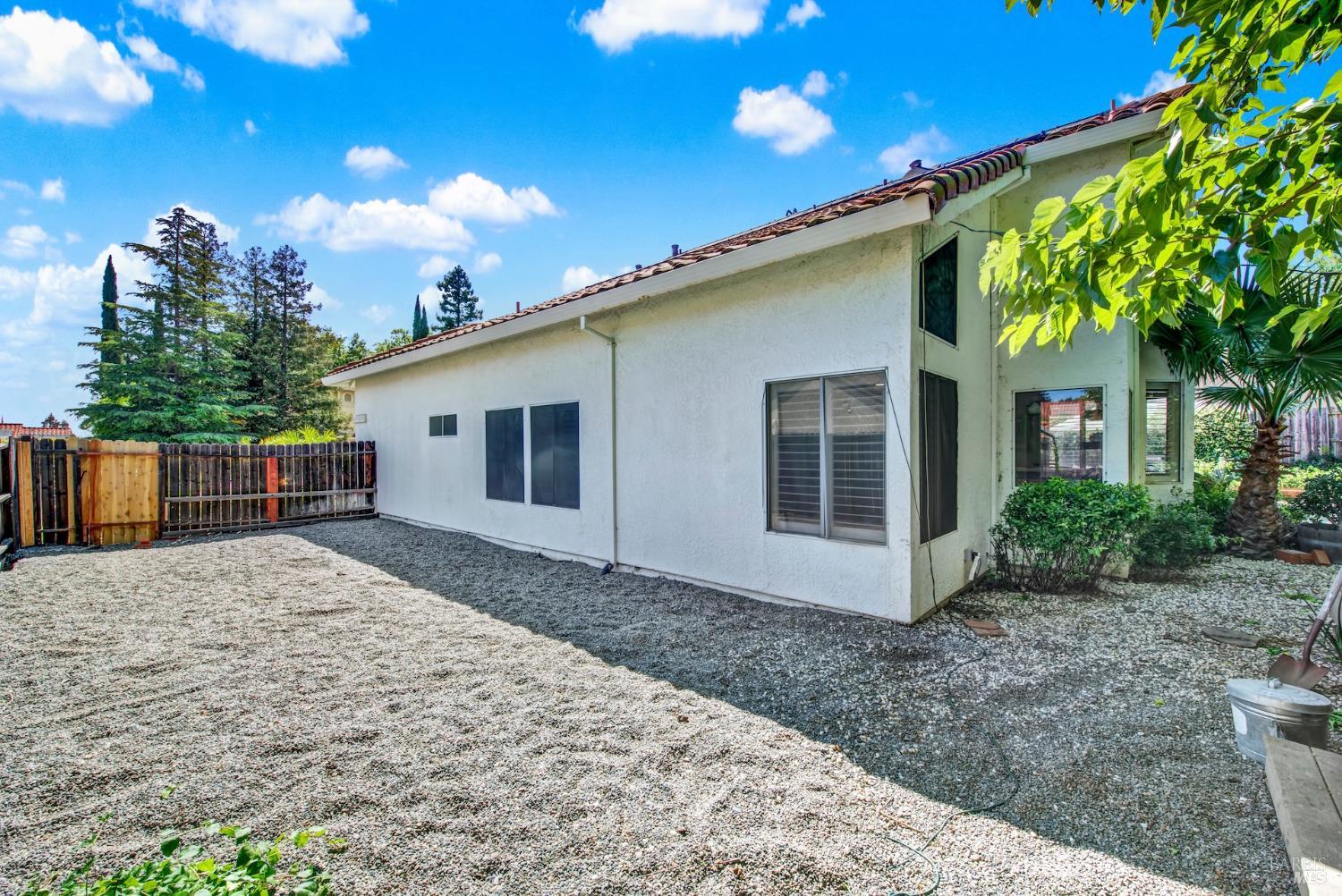 Detail Gallery Image 43 of 46 For 806 Swindon Ct, Vacaville,  CA 95688 - 5 Beds | 3 Baths