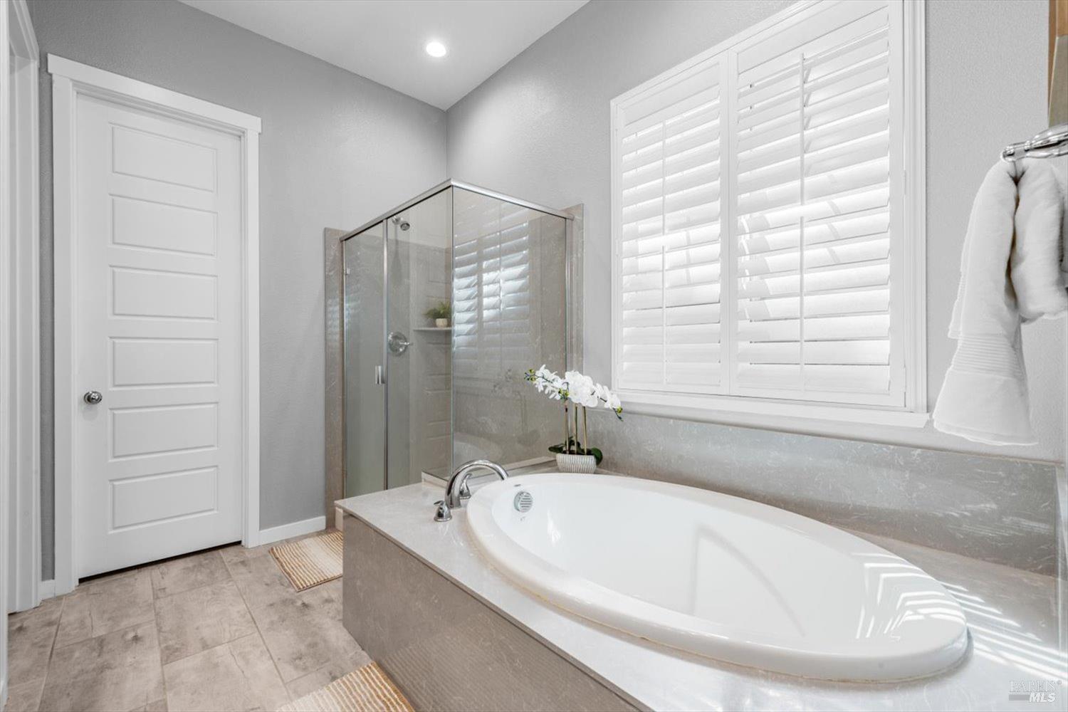 Detail Gallery Image 26 of 58 For 1080 Columbia Dr, Dixon,  CA 95620 - 3 Beds | 2/1 Baths