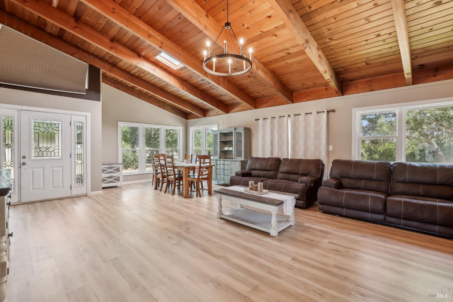 Detail Gallery Image 6 of 57 For 7500 Clement Rd, Vacaville,  CA 95688 - 3 Beds | 3 Baths