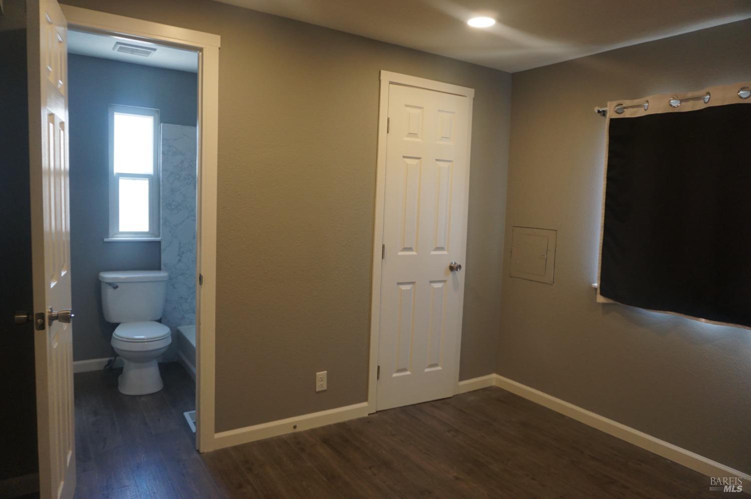 Detail Gallery Image 8 of 33 For 133 Calle Chapultepic Unkn, Vacaville,  CA 95687 - 2 Beds | 2 Baths