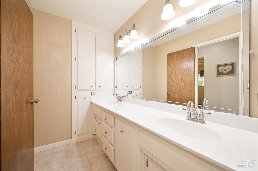 Detail Gallery Image 29 of 61 For 511 Wellington Way, Vacaville,  CA 95688 - 4 Beds | 2/1 Baths