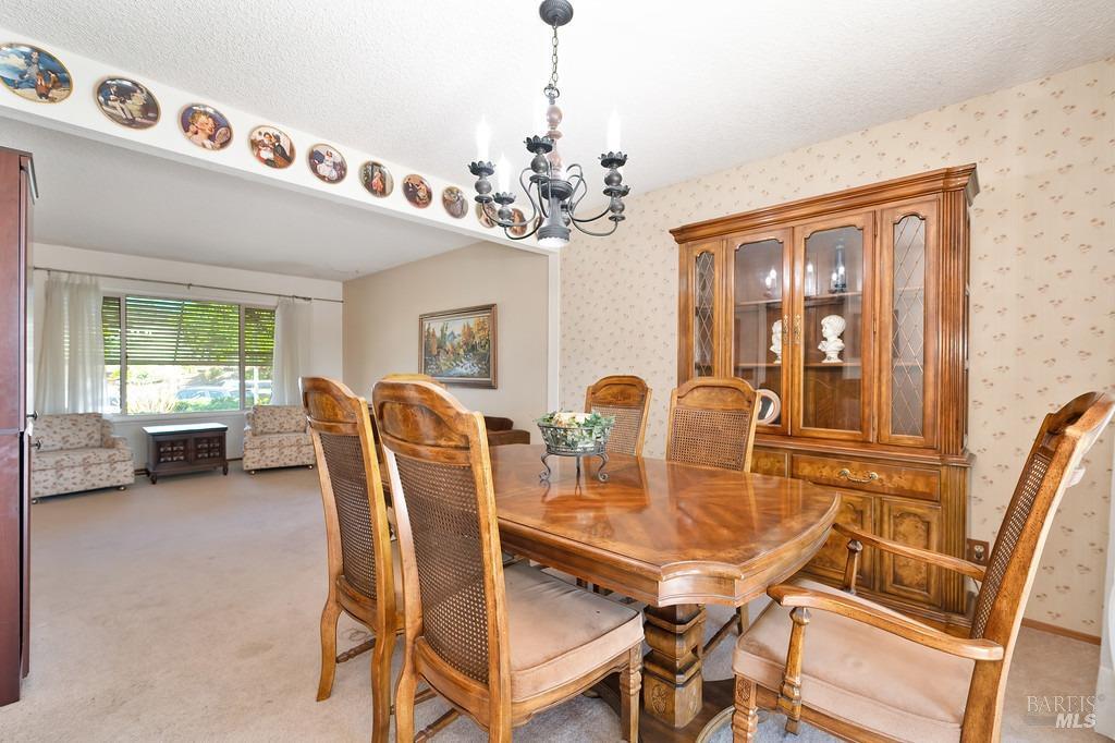 Detail Gallery Image 6 of 61 For 511 Wellington Way, Vacaville,  CA 95688 - 4 Beds | 2/1 Baths