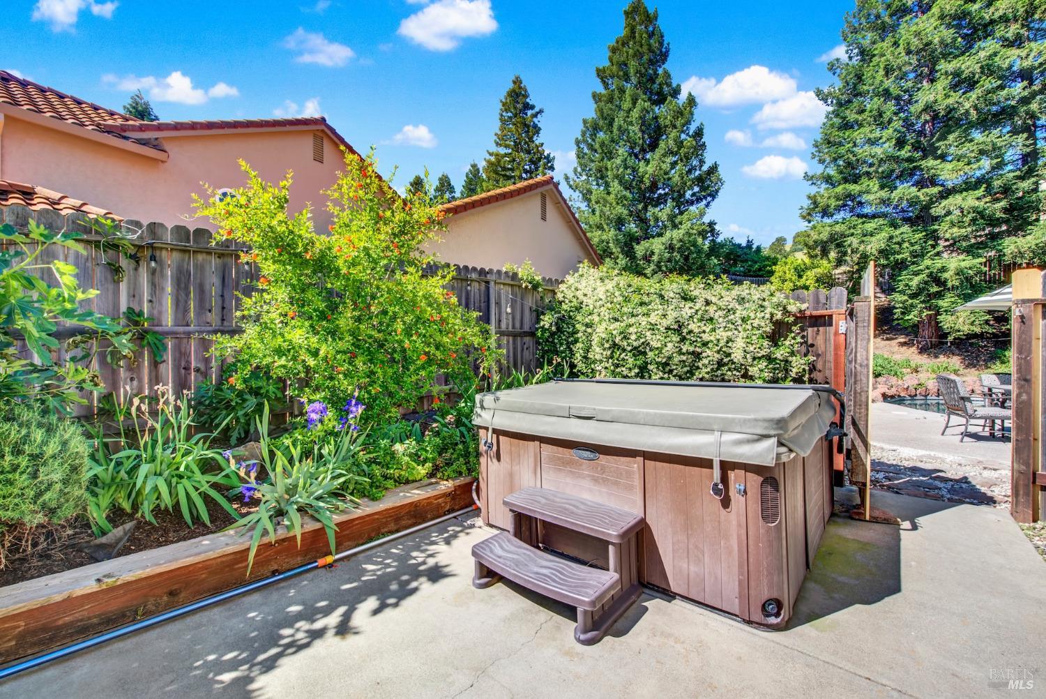 Detail Gallery Image 44 of 46 For 806 Swindon Ct, Vacaville,  CA 95688 - 5 Beds | 3 Baths