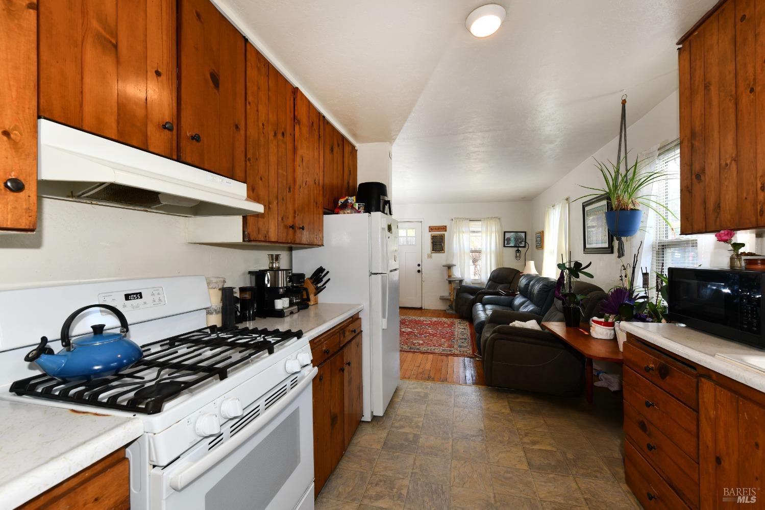 Detail Gallery Image 16 of 89 For 473 Newton Way, Angwin,  CA 94508 - 7 Beds | 6 Baths