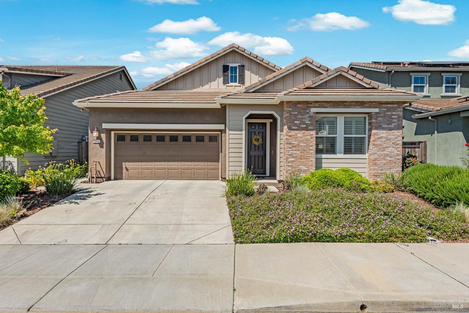 Detail Gallery Image 2 of 58 For 1080 Columbia Dr, Dixon,  CA 95620 - 3 Beds | 2/1 Baths