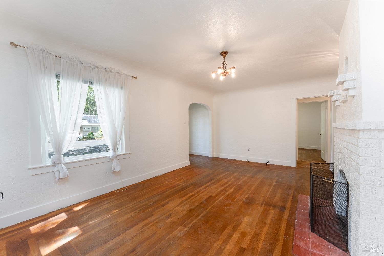 Detail Gallery Image 9 of 20 For 735 Grove Ave, Ukiah,  CA 95482 - 2 Beds | 1 Baths