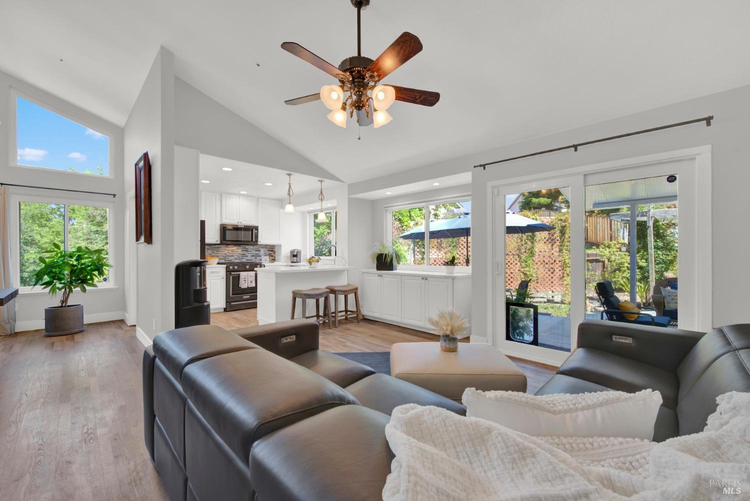 Detail Gallery Image 21 of 57 For 280 Park St, Concord,  CA 94520 - 4 Beds | 2 Baths