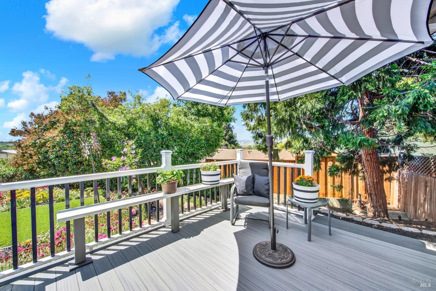 Detail Gallery Image 5 of 57 For 280 Park St, Concord,  CA 94520 - 4 Beds | 2 Baths