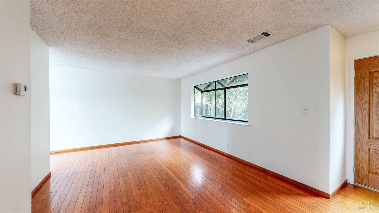 Detail Gallery Image 19 of 35 For 117 Sunset Cir #36,  Benicia,  CA 94510 - 3 Beds | 1/1 Baths