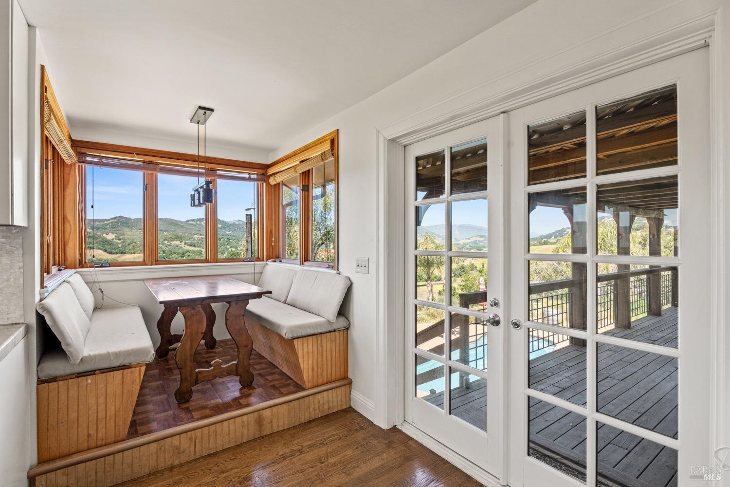 Detail Gallery Image 18 of 57 For 11755 Old River Rd, Hopland,  CA 95449 - 4 Beds | 2/1 Baths