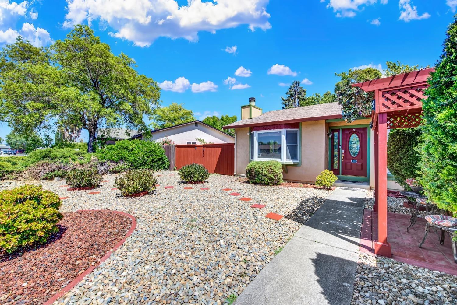 Detail Gallery Image 3 of 58 For 603 Woodlark Dr, Suisun City,  CA 94585 - 4 Beds | 2 Baths
