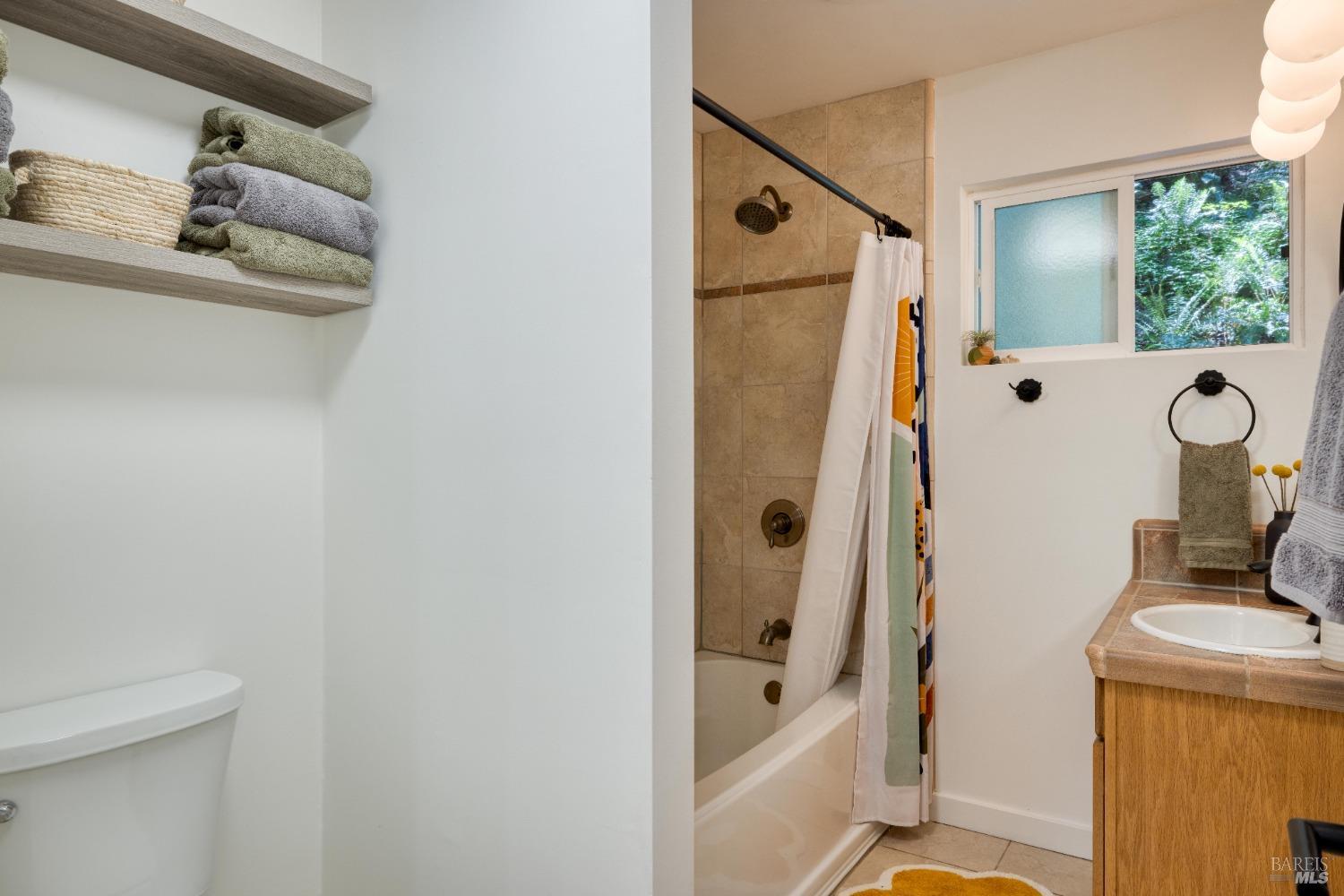 Detail Gallery Image 21 of 35 For 14670 Cherry St, Guerneville,  CA 95446 - 2 Beds | 1 Baths