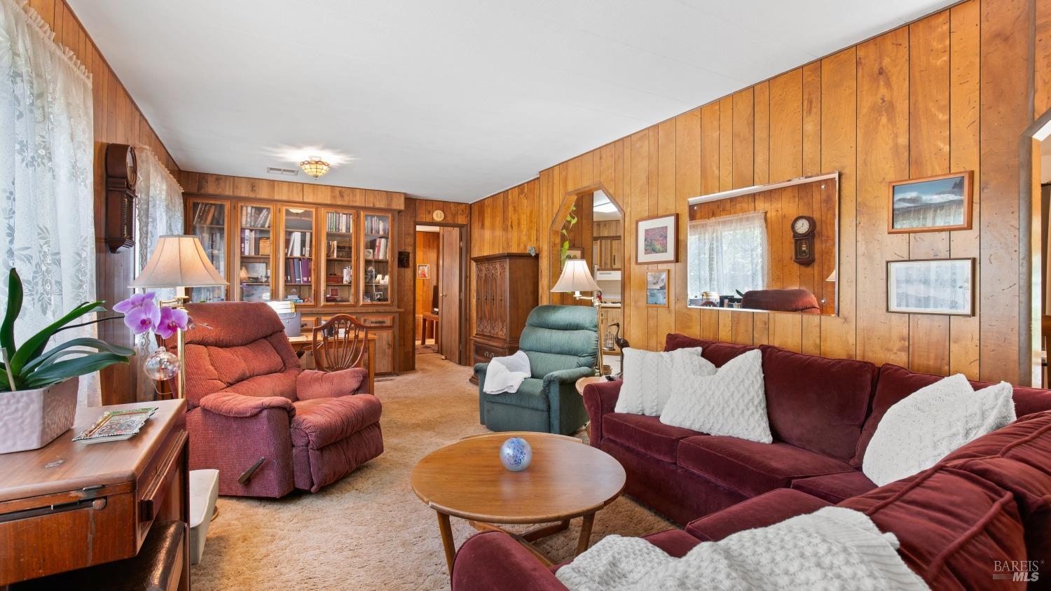 Detail Gallery Image 5 of 60 For 24019 Hilderbrand Rd, Middletown,  CA 95461 - 6 Beds | 2/3 Baths
