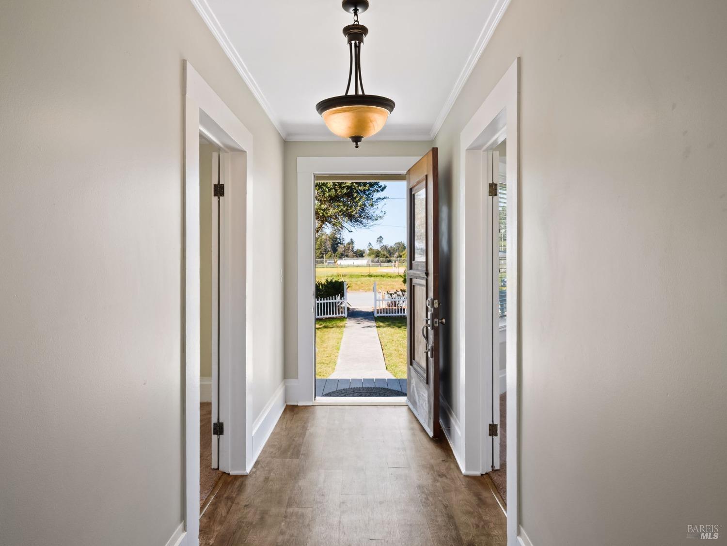 Detail Gallery Image 3 of 32 For 822 E Laurel St, Fort Bragg,  CA 95437 - 3 Beds | 3 Baths
