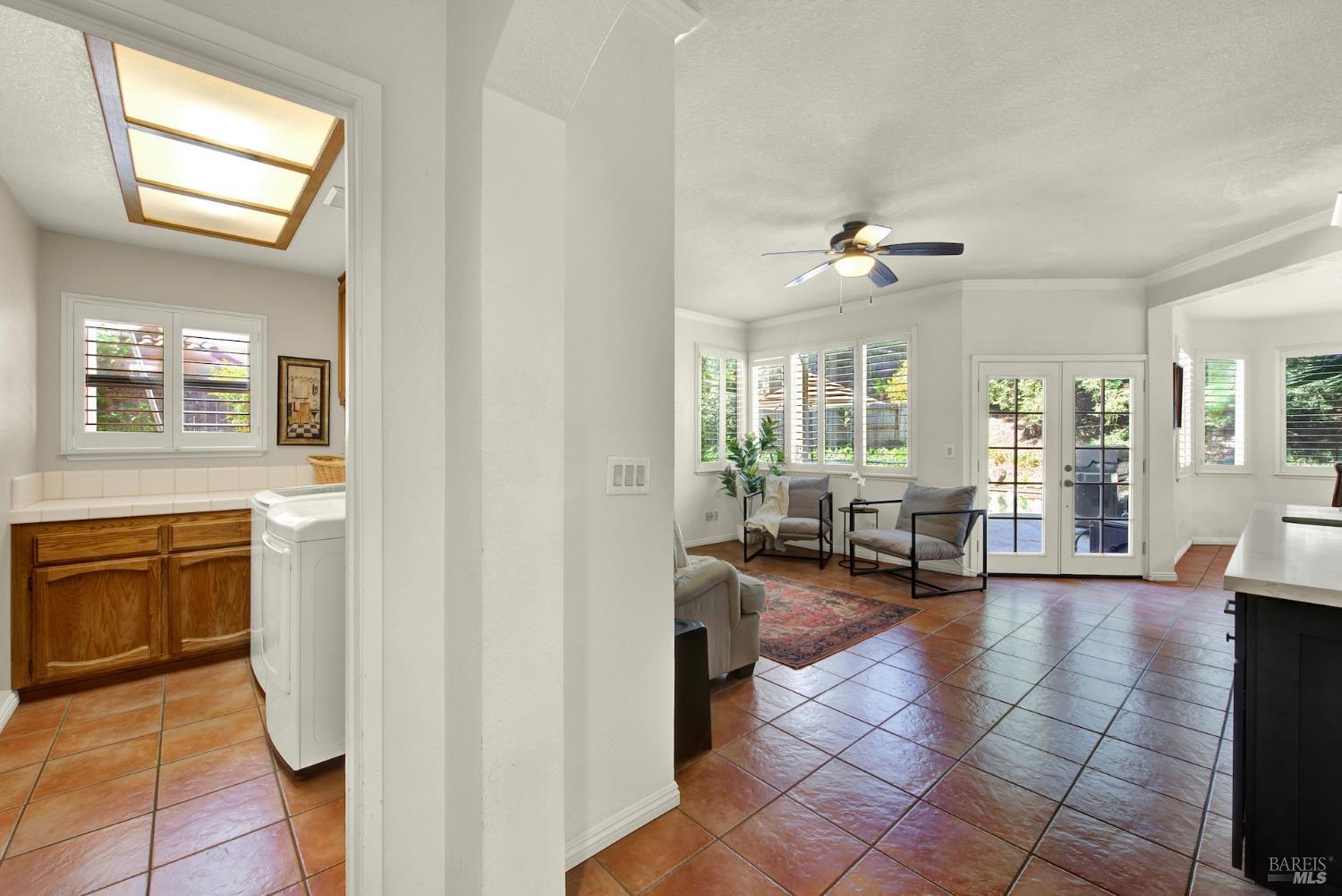 Detail Gallery Image 19 of 46 For 806 Swindon Ct, Vacaville,  CA 95688 - 5 Beds | 3 Baths