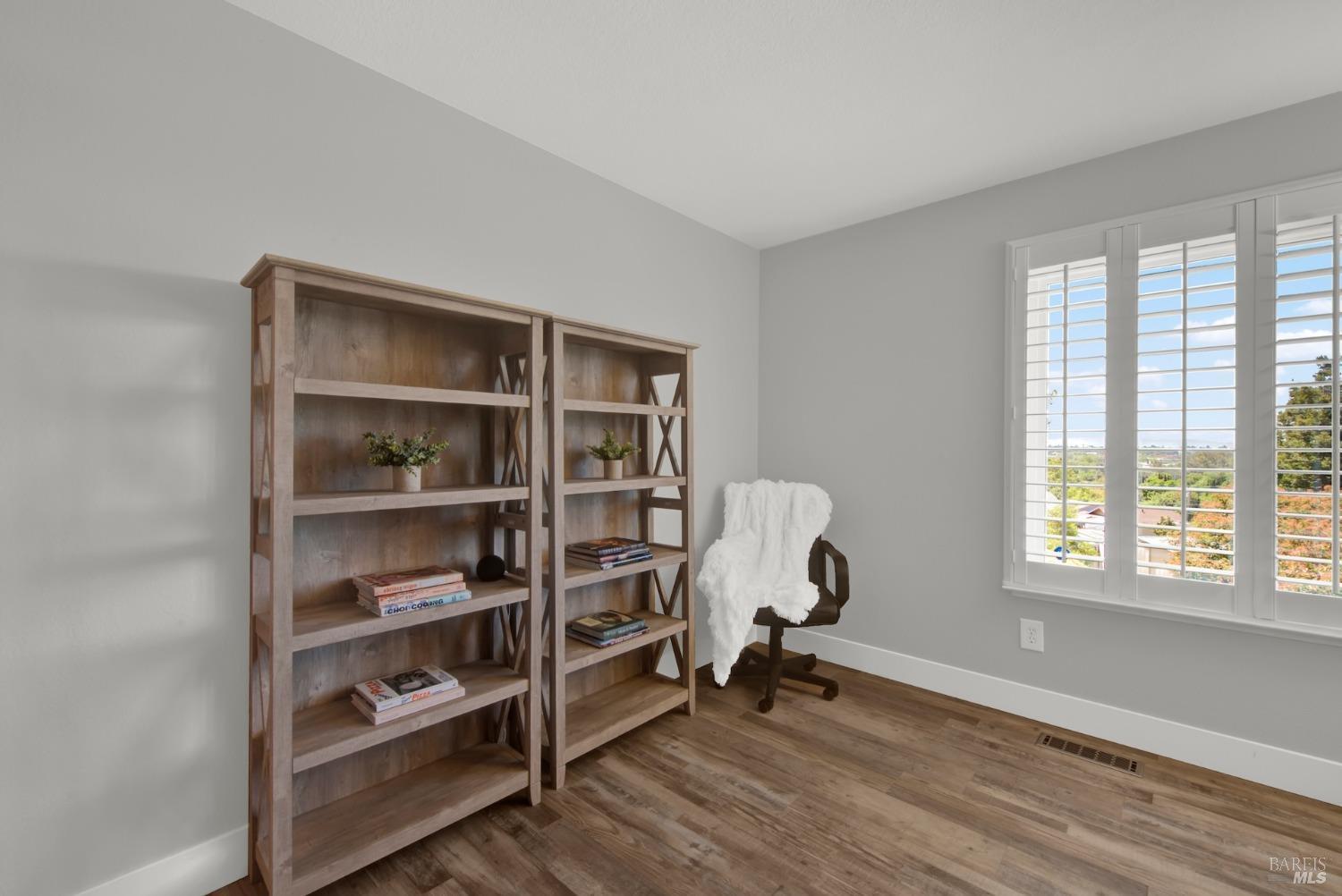 Detail Gallery Image 31 of 57 For 280 Park St, Concord,  CA 94520 - 4 Beds | 2 Baths