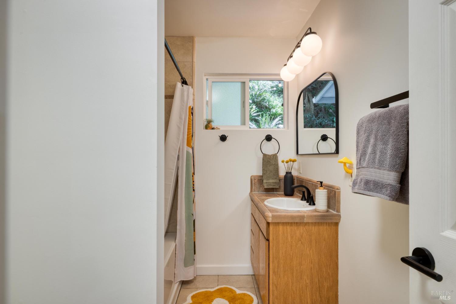 Detail Gallery Image 22 of 35 For 14670 Cherry St, Guerneville,  CA 95446 - 2 Beds | 1 Baths